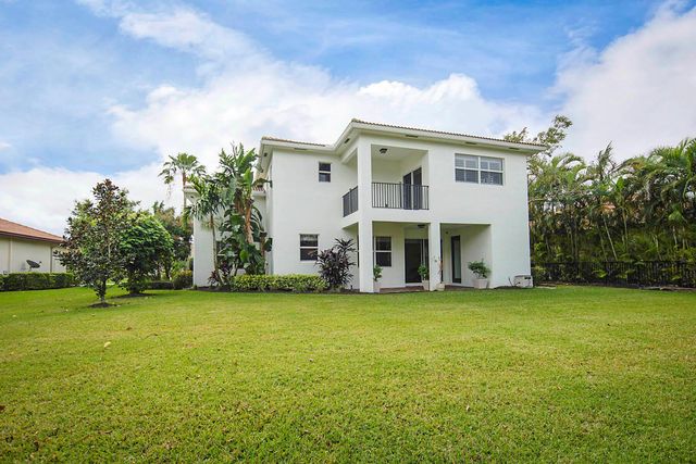 119 Manor Circle, Jupiter, FL 33458