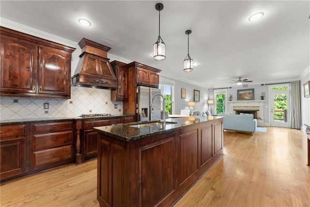 4514 Meadowland Way, Flowery Branch, GA 30542