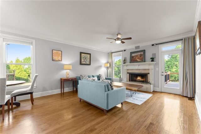 4514 Meadowland Way, Flowery Branch, GA 30542