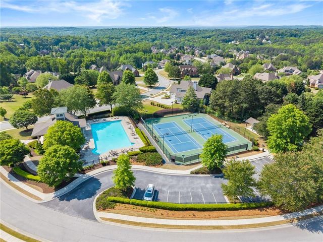 4514 Meadowland Way, Flowery Branch, GA 30542