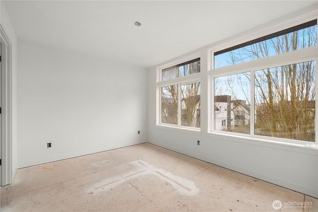 1136 B NW 57th Street, Seattle, WA 98107