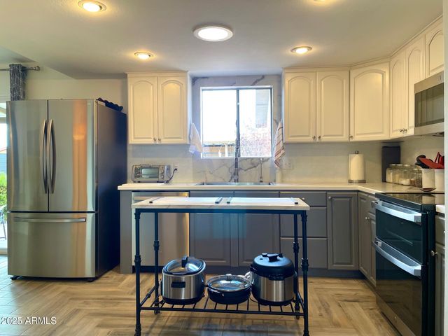 110 NIGHTHAWK Avenue, Bisbee, AZ 85603