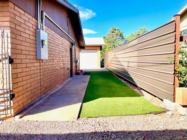 110 NIGHTHAWK Avenue, Bisbee, AZ 85603