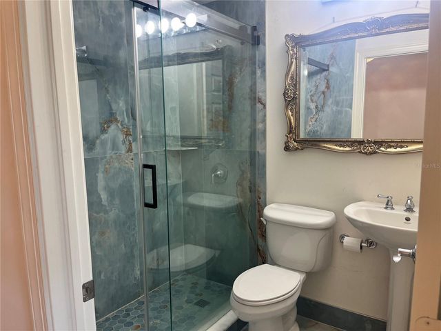 800 N TAMIAMI TRAIL 205, Sarasota, FL 34236