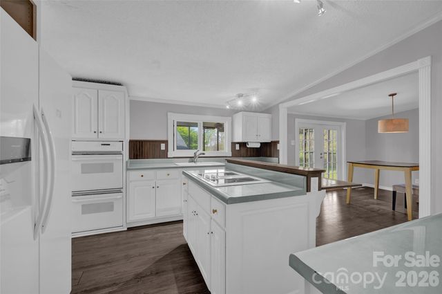 5708 Harwell Road, Catawba, NC 28609