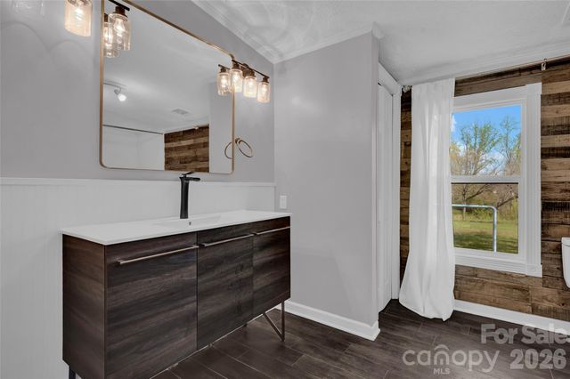 5708 Harwell Road, Catawba, NC 28609