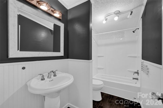 5708 Harwell Road, Catawba, NC 28609