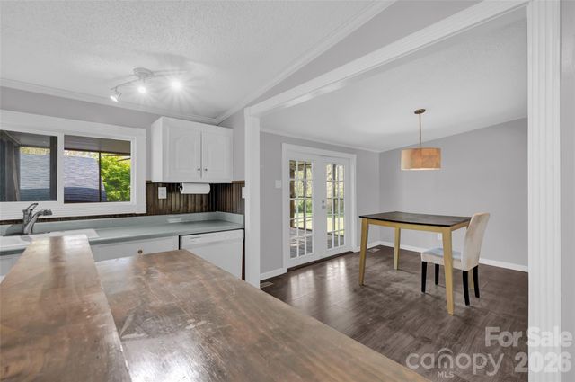 5708 Harwell Road, Catawba, NC 28609