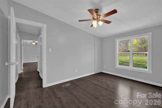 5708 Harwell Road, Catawba, NC 28609