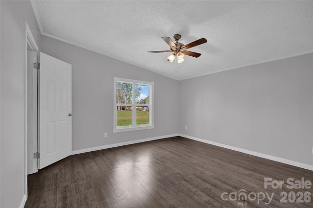 5708 Harwell Road, Catawba, NC 28609