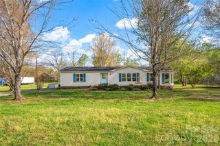 5708 Harwell Road, Catawba, NC 28609