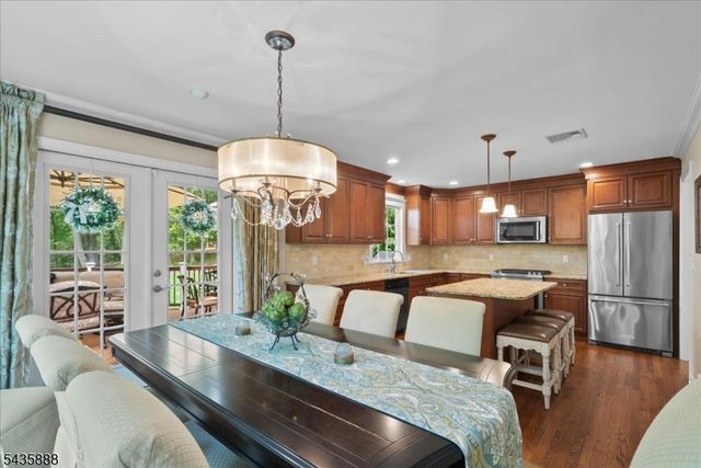2 Glen Ter, Montville Twp., NJ 07045