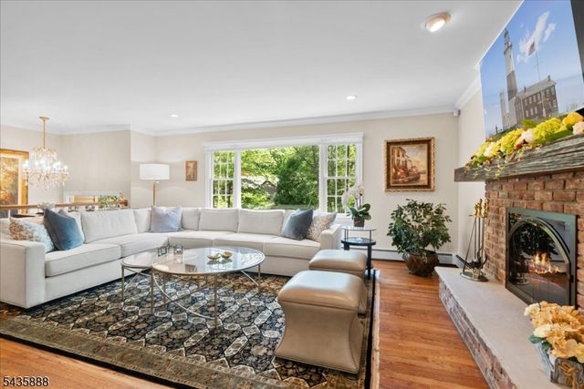 2 Glen Ter, Montville Twp., NJ 07045