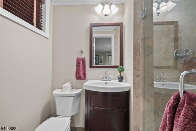 2 Glen Ter, Montville Twp., NJ 07045