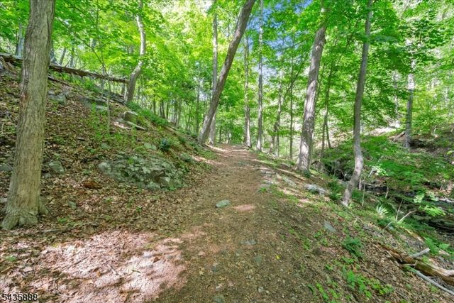 2 Glen Ter, Montville Twp., NJ 07045