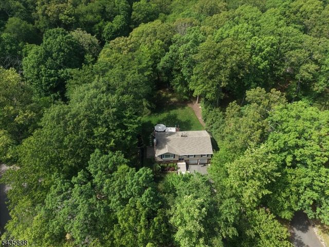 2 Glen Ter, Montville Twp., NJ 07045