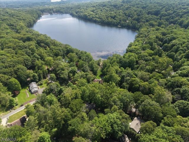 2 Glen Ter, Montville Twp., NJ 07045