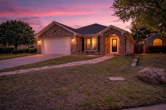 12200 Rolling Ridge Drive, Fort Worth, TX 76028