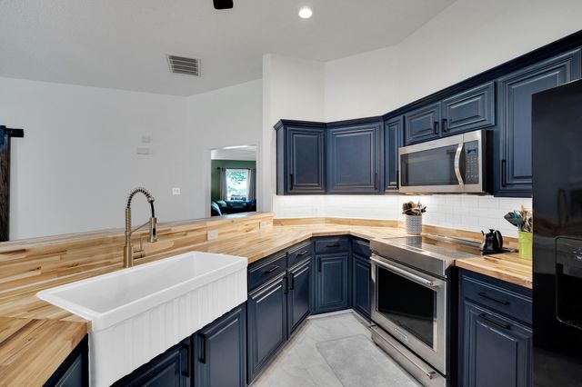 12200 Rolling Ridge Drive, Fort Worth, TX 76028