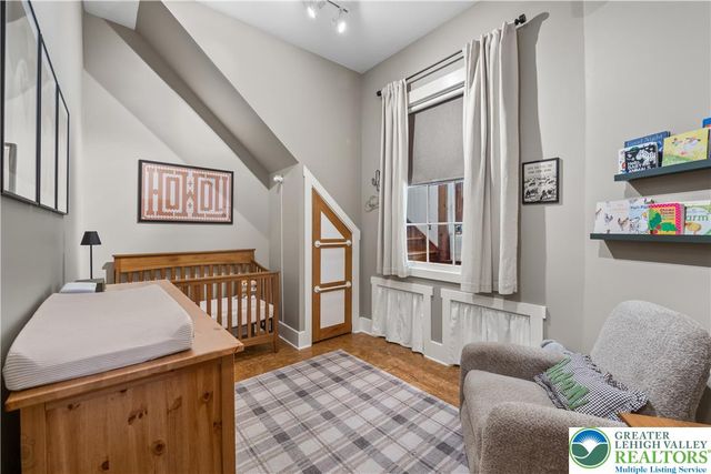 7419 Sweetwood Drive, Lower Macungie Twp, PA 18062
