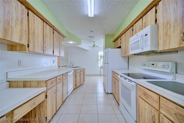 2980 N Lowell Road, Avon Park, FL 33825