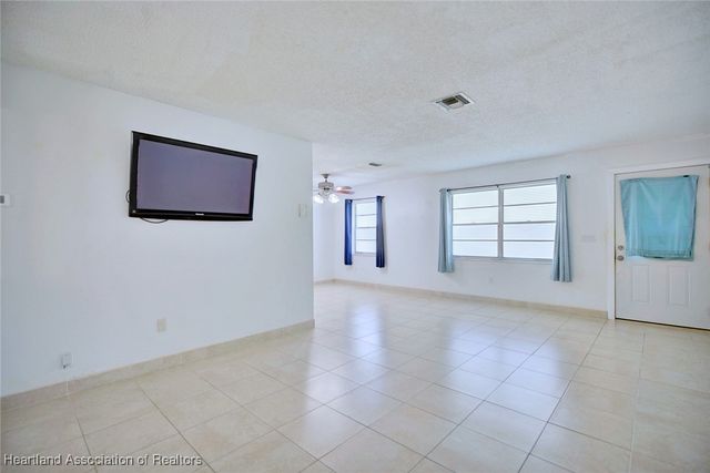 2980 N Lowell Road, Avon Park, FL 33825