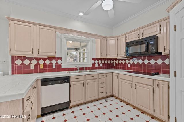 203 Red Snapper Drive, Emerald Isle, NC 28594