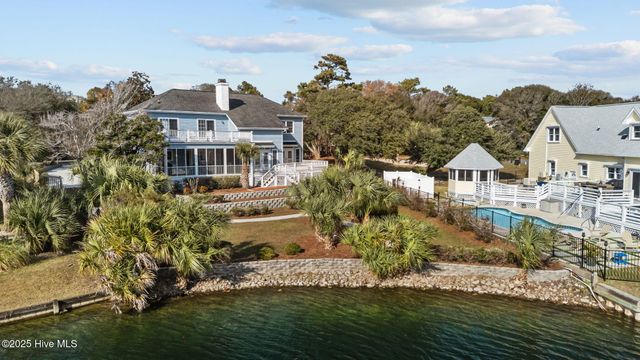 203 Red Snapper Drive, Emerald Isle, NC 28594