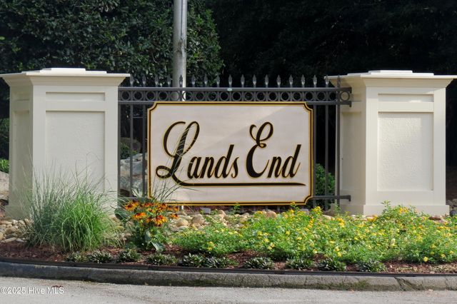 203 Red Snapper Drive, Emerald Isle, NC 28594