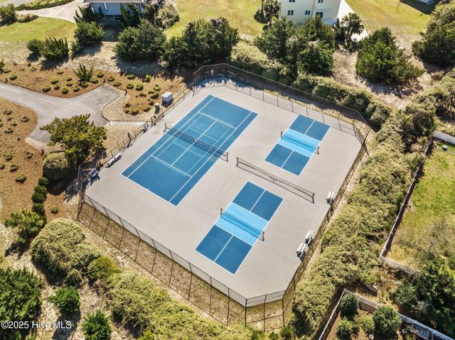 203 Red Snapper Drive, Emerald Isle, NC 28594