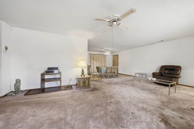 1040 N Indiana Ave, Wichita, KS 67214