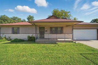 1040 N Indiana Ave, Wichita, KS 67214