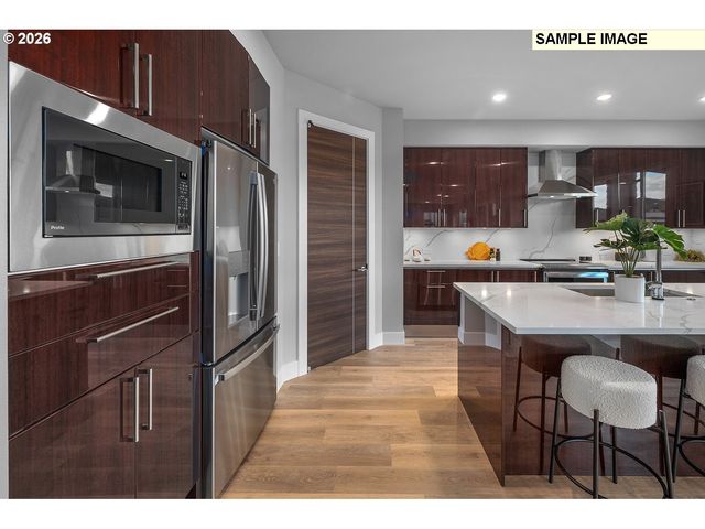 7058 Sw ALDER St, Wilsonville, OR 97070