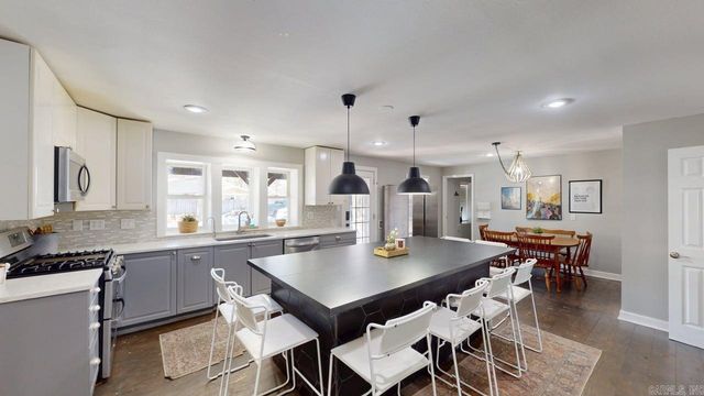 1910 Hillman Street, Conway, AR 72034