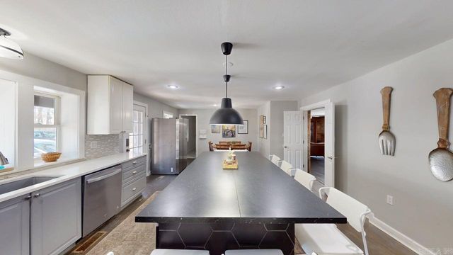 1910 Hillman Street, Conway, AR 72034