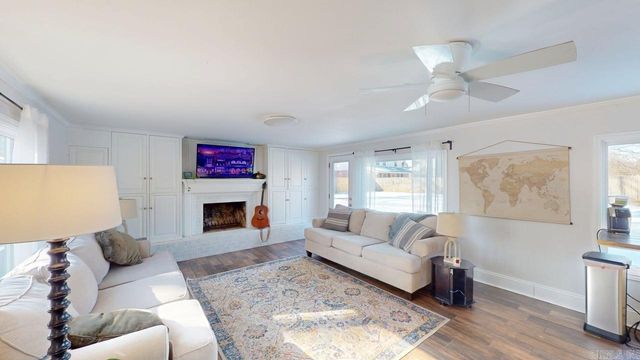 1910 Hillman Street, Conway, AR 72034