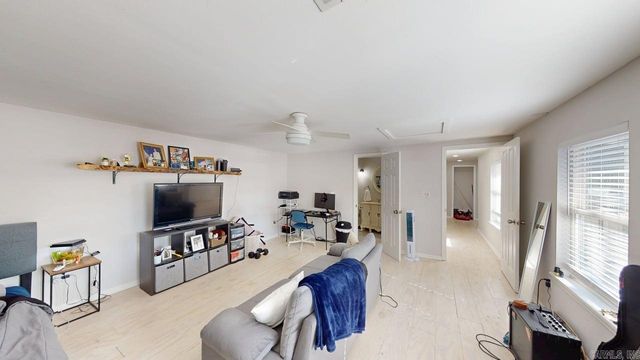 1910 Hillman Street, Conway, AR 72034