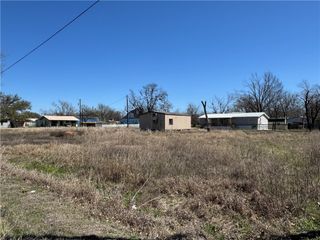 301 Judge Hailey Drive, Lott, TX 76656