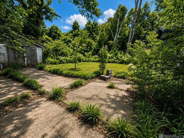 4234 Maple Dr, Baton Rouge, LA 70805