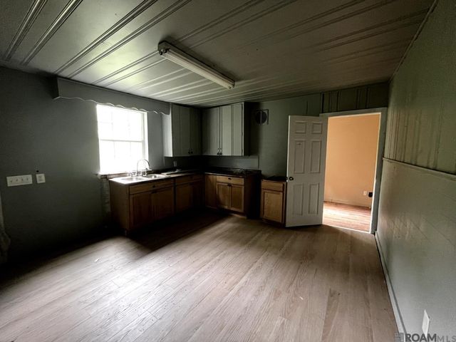 4234 Maple Dr, Baton Rouge, LA 70805