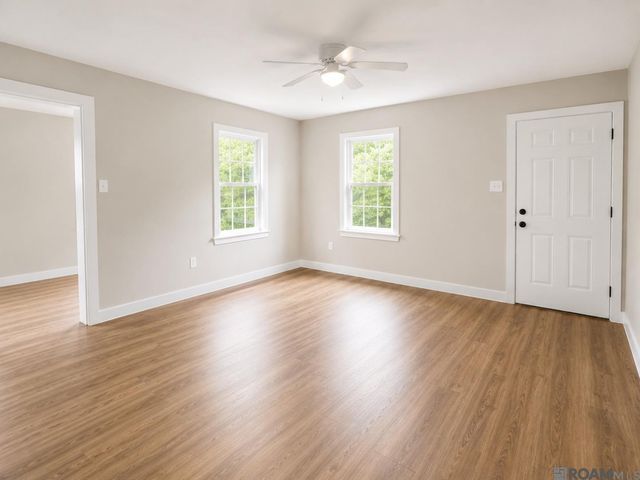4234 Maple Dr, Baton Rouge, LA 70805