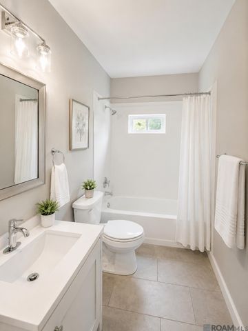 4234 Maple Dr, Baton Rouge, LA 70805