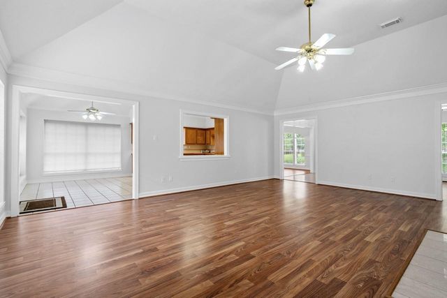 3711 Tree Manor Lane, Kingwood, TX 77345