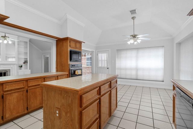 3711 Tree Manor Lane, Kingwood, TX 77345