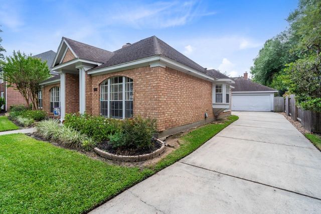 3711 Tree Manor Lane, Kingwood, TX 77345
