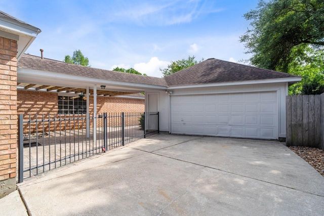 3711 Tree Manor Lane, Kingwood, TX 77345