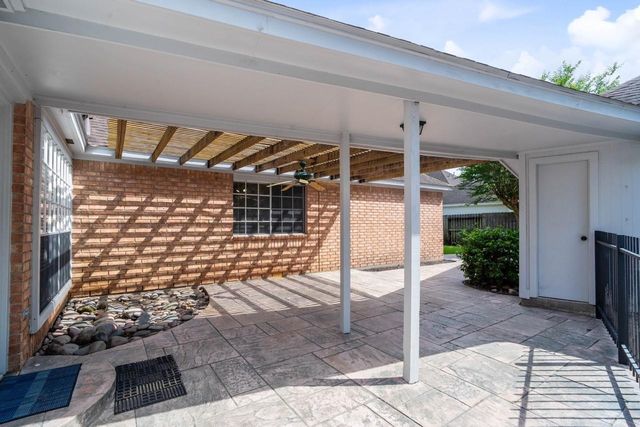 3711 Tree Manor Lane, Kingwood, TX 77345