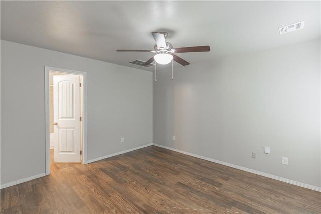 2132 Buena Vida Lane, Edmond, OK 73013