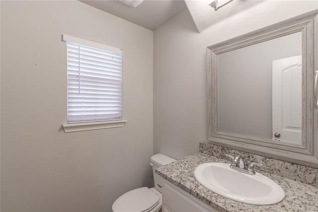 2132 Buena Vida Lane, Edmond, OK 73013