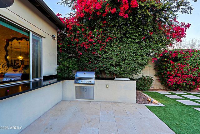 24437 N 72ND Way, Scottsdale, AZ 85255